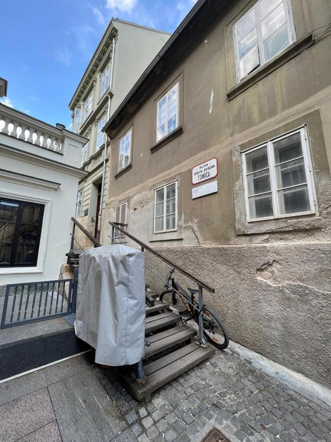 Downtown Secret Apartment Zagreb Extérieur photo