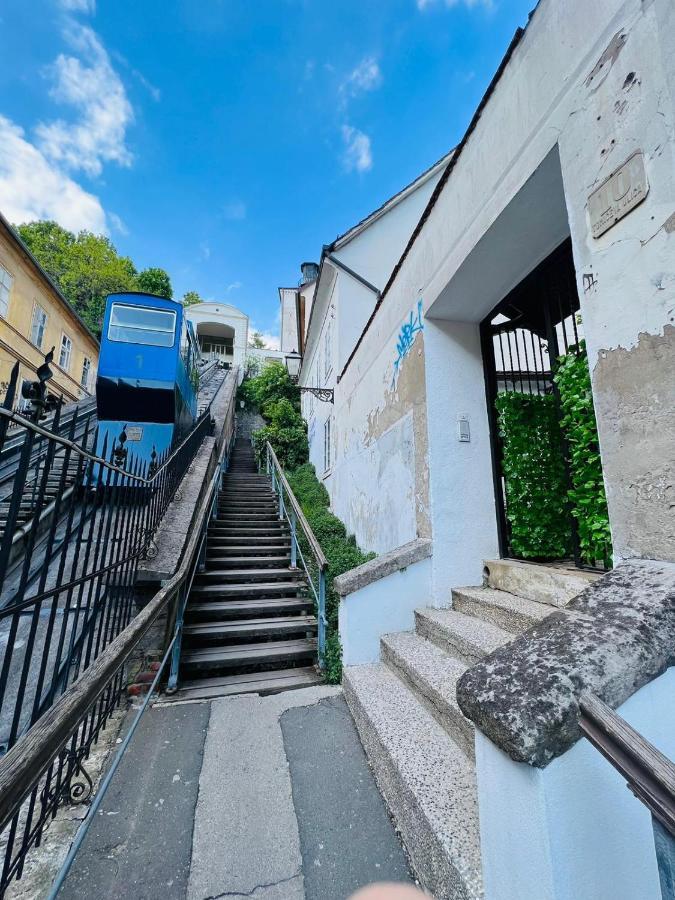 Downtown Secret Apartment Zagreb Extérieur photo