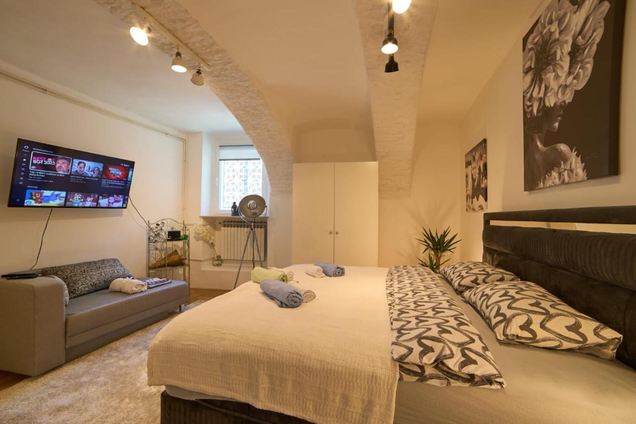 Downtown Secret Apartment Zagreb Extérieur photo