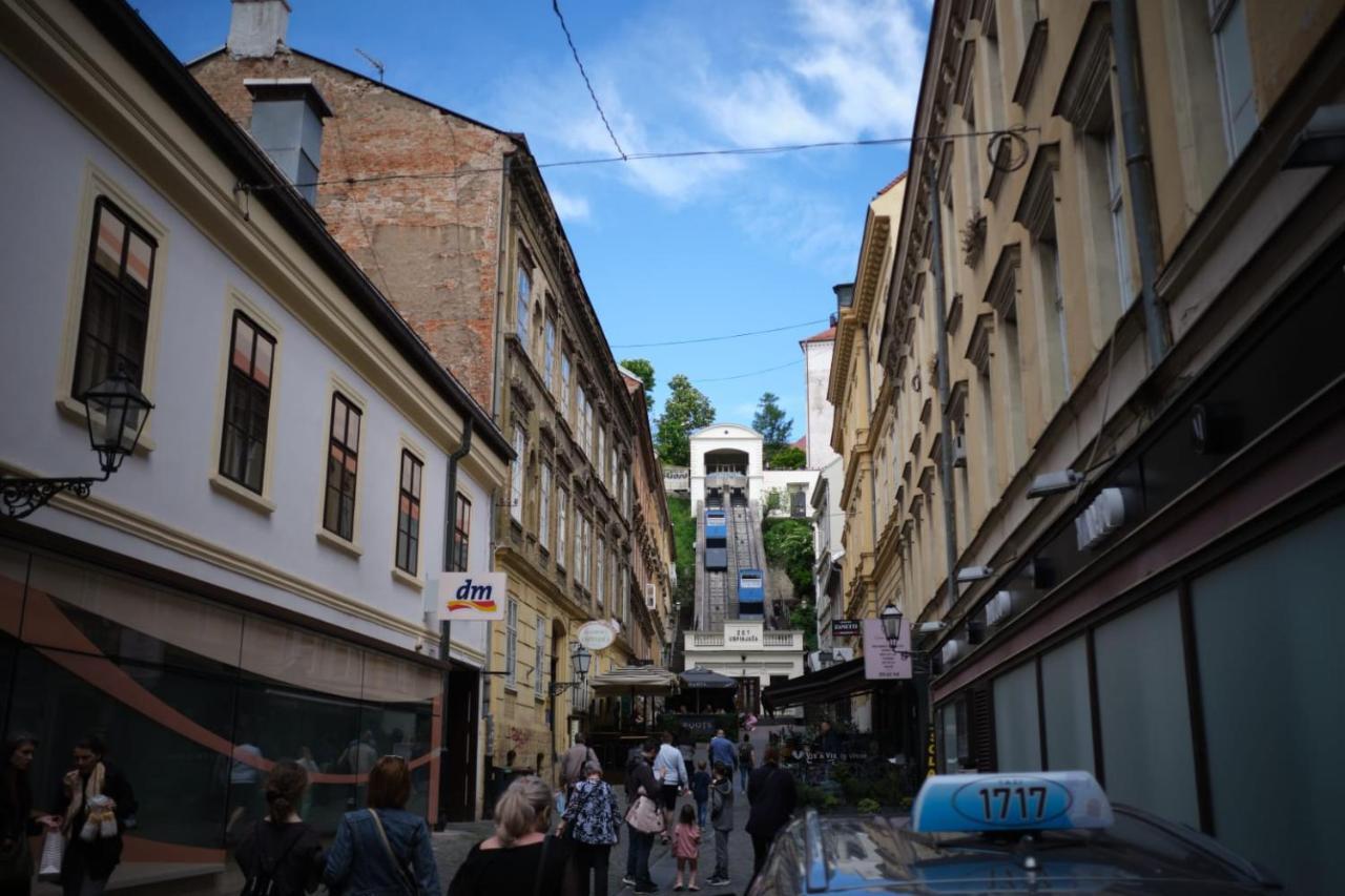 Downtown Secret Apartment Zagreb Extérieur photo